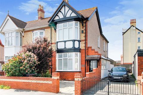 9 North Avenue, Rhyl, LL18 1HT