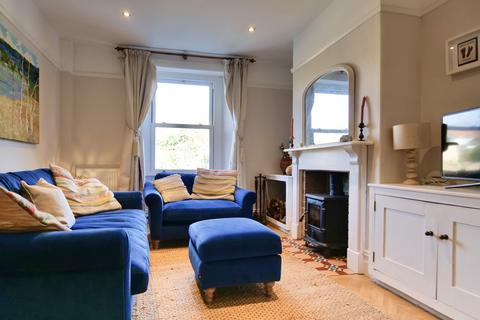 18 Bath Road, Wells, BA5 3LG