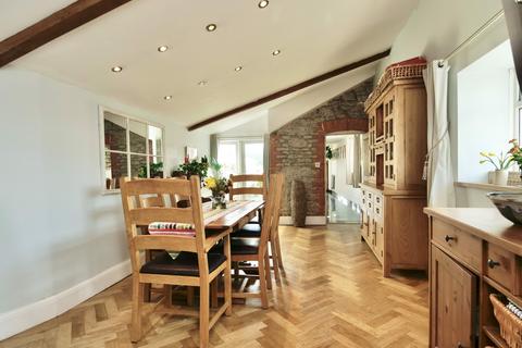 18 Bath Road, Wells, BA5 3LG