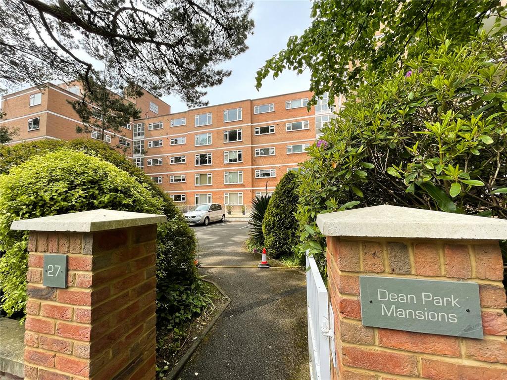Dean Park Road, Bournemouth, BH1 2 bed apartment £220,000
