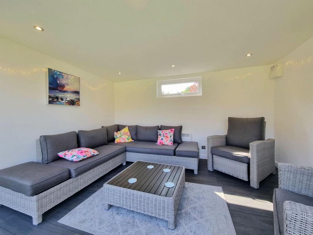 Garden room
