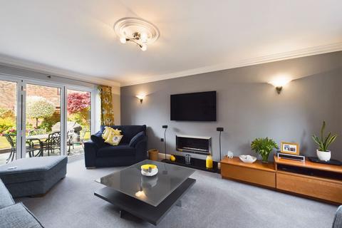 8 Foxford Close, Northampton, NN4 9UH
