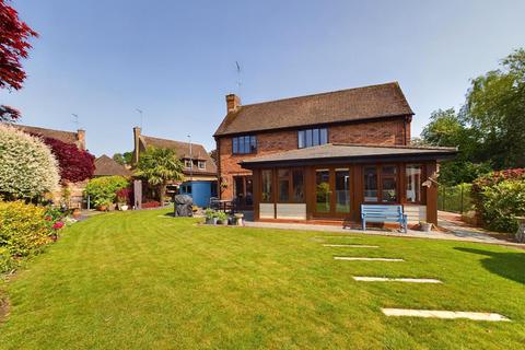 8 Foxford Close, Northampton, NN4 9UH