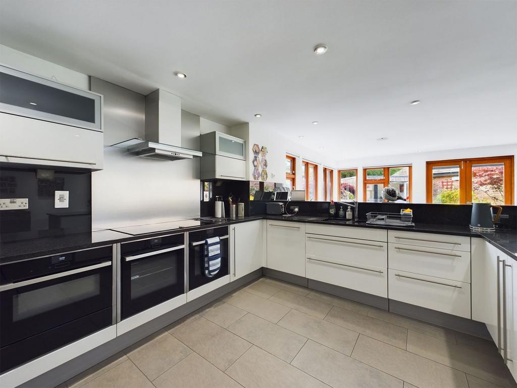 Kitchen / family room