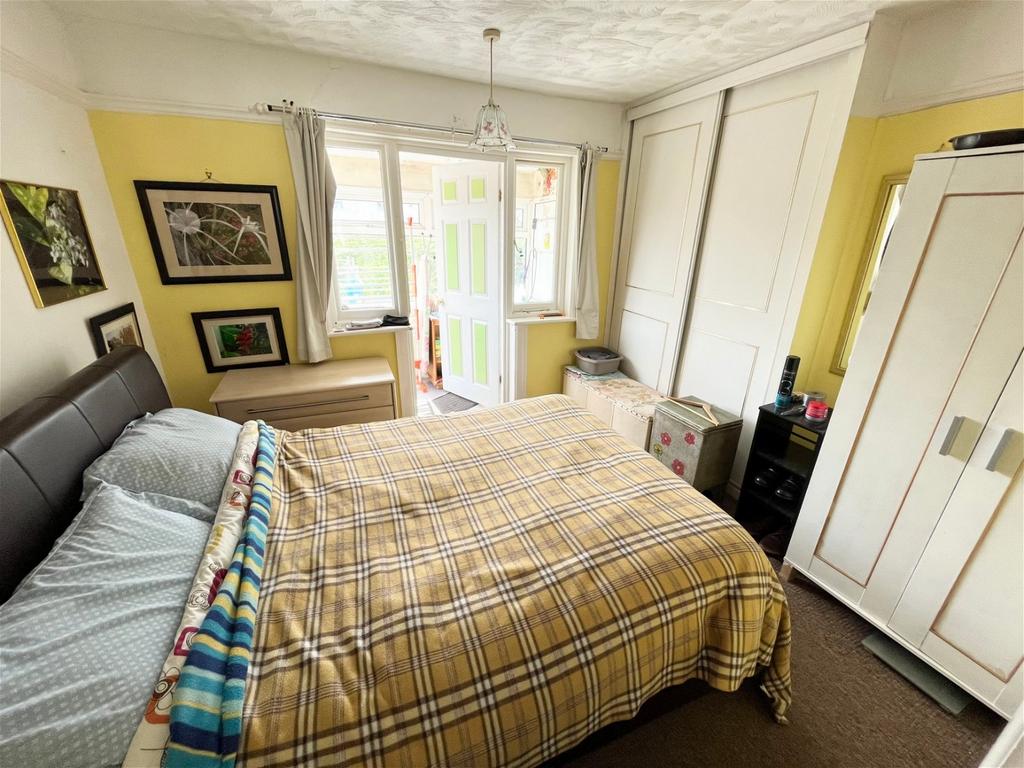 Morin Road Paignton TQ3 2PN 4 bed semidetached house for sale £