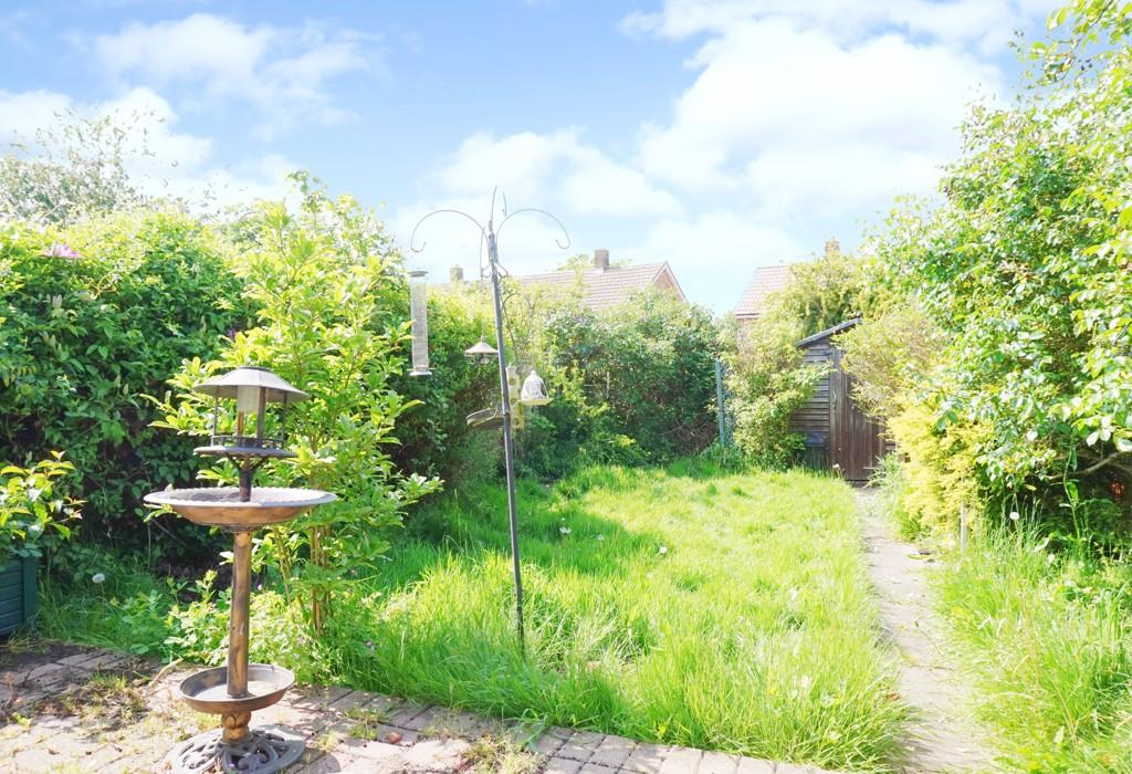 Whitmore Way, Basildon, Essex SS14 3 bed terraced house for sale £300,000