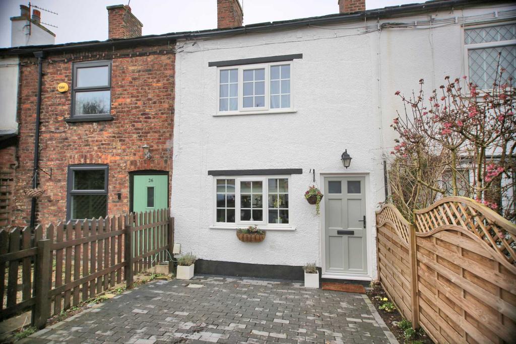 Moss Brow, Bollington 2 bed semidetached house £245,000