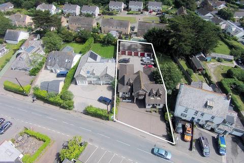 Detached house for sale, Azime Court, Rock