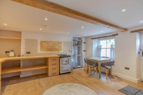 17 Windmill Road, Minchinhampton, Stroud, GL6 9DX