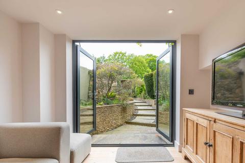 17 Windmill Road, Minchinhampton, Stroud, GL6 9DX