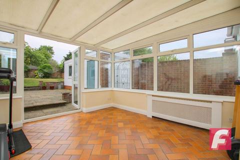 314 Park Avenue, Bushey, WD23 2BJ