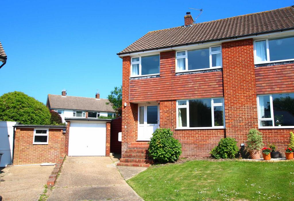 Chichester Close, Willingdon, BN22 0JN 3 bed semidetached house for