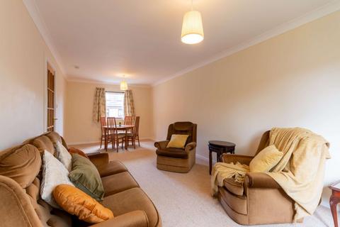 2 bedroom flat to rent, 2818L – Belhaven Place, Edinburgh, EH10 5JN
