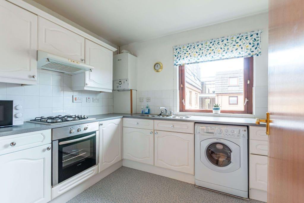 Apartment in Edinburgh - View 5