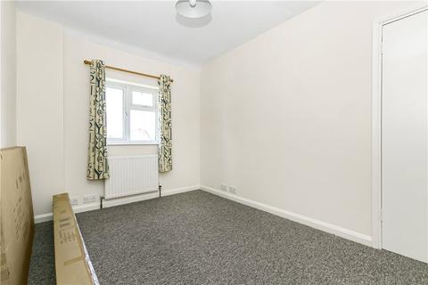 46 Raymond Crescent, Guildford, GU2 7SX