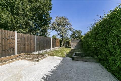 46 Raymond Crescent, Guildford, GU2 7SX