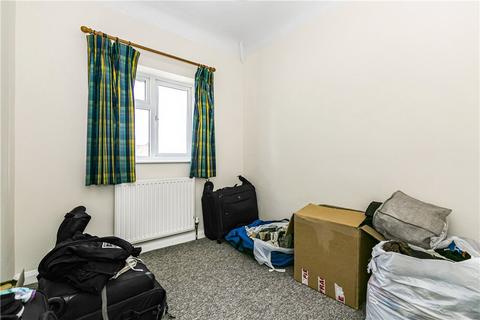 46 Raymond Crescent, Guildford, GU2 7SX