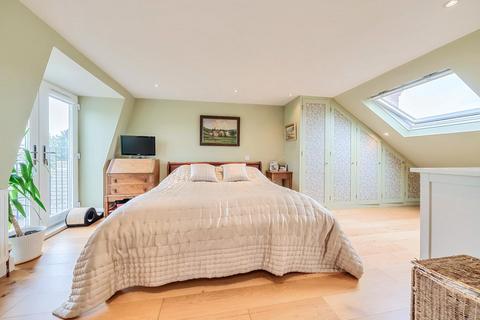 47a Rayleigh Road, London, SW19 3RE
