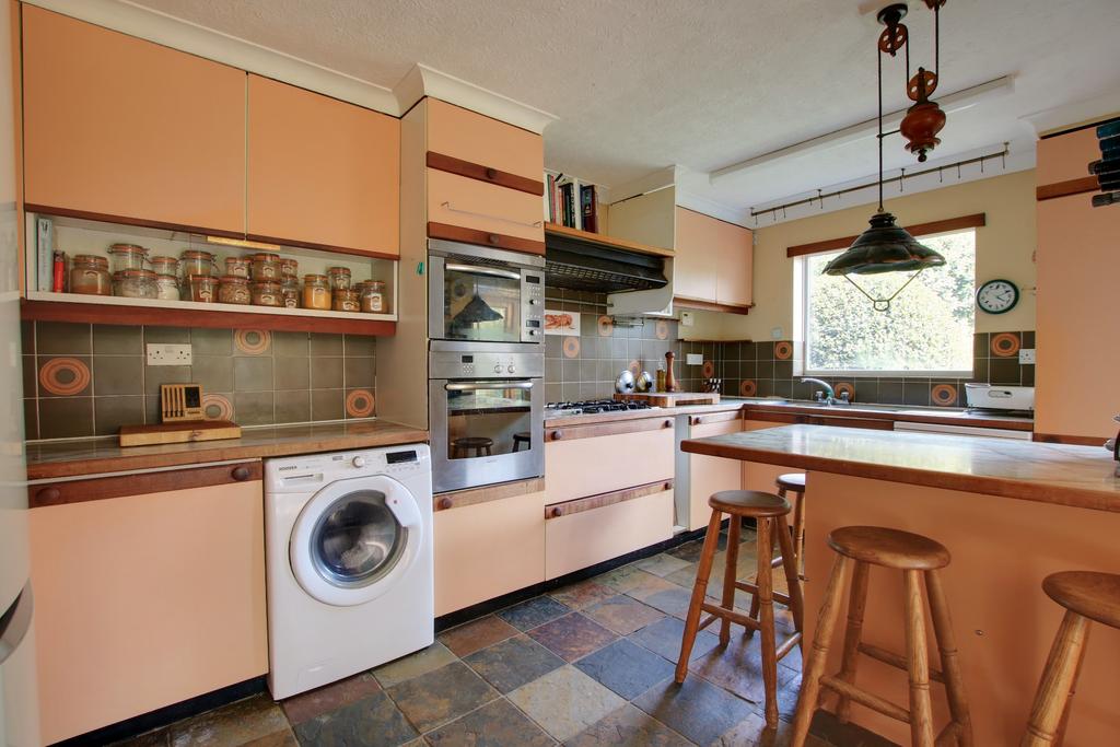 Kitchen breakfast room