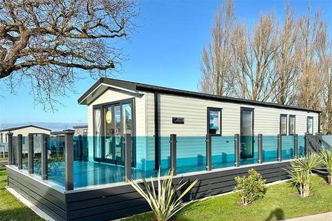 3 bedroom lodge for sale, Mill Rythe Coastal Village Willerby Shoreland, Hayling Island PO11