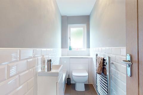91 Brackendale Avenue, Basildon, SS13 3JX