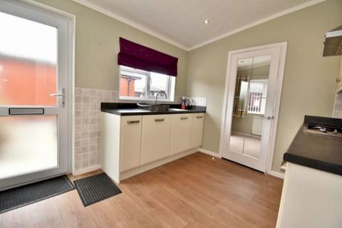 2 bedroom park home for sale, 17 Fossdyke, Torksey Lock LN1