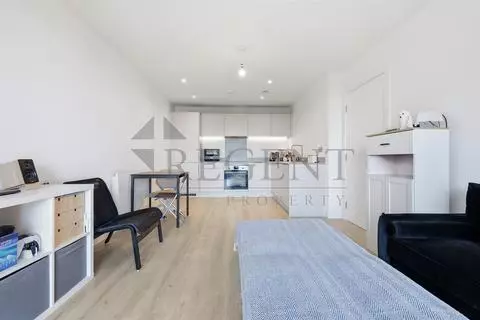 1 bedroom apartment to rent – pohled 2