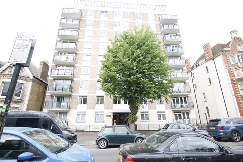 3 bedroom flat to rent - The Drive, Hove BN3