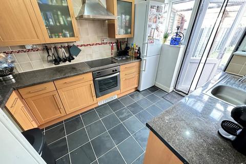 110 Chesford Road, Luton, LU2 8DR