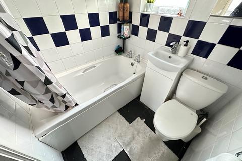 110 Chesford Road, Luton, LU2 8DR