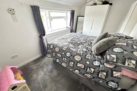 110 Chesford Road, Luton, LU2 8DR