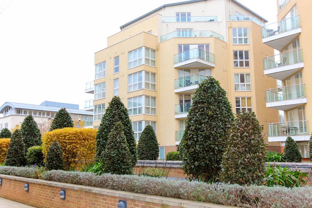 Water Gardens Square, Canada Water, London, Greater London, SE16 2 bed