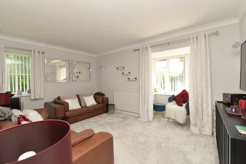 2 bedroom apartment for sale - Wellington Court, Fernhill Lane, New Milton, Hampshire, BH25