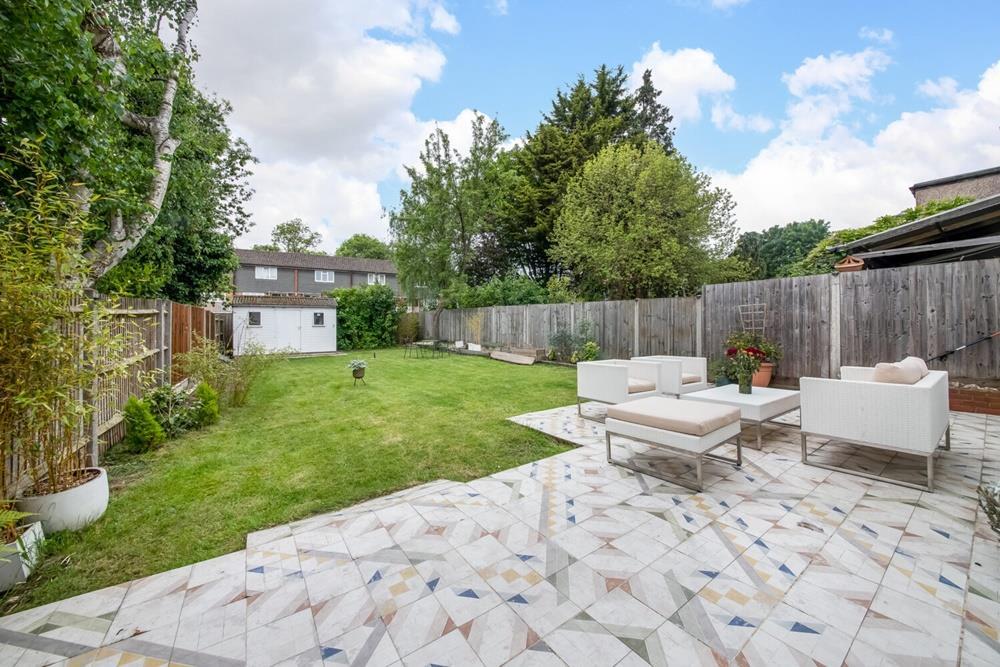 Oak Grove Road, Anerley, London, SE20 3 bed house £580,000