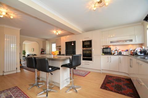 4 bedroom detached house for sale - 23 Ascot Avenue, GLASGOW, G12 0AX