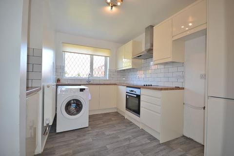 3 bedroom semi-detached house to rent, Mappleton Drive, Mansfield