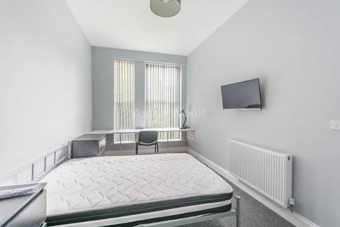 1 bedroom in a house share to rent, ENSUITE ROOMS BROADGATE BEESTON