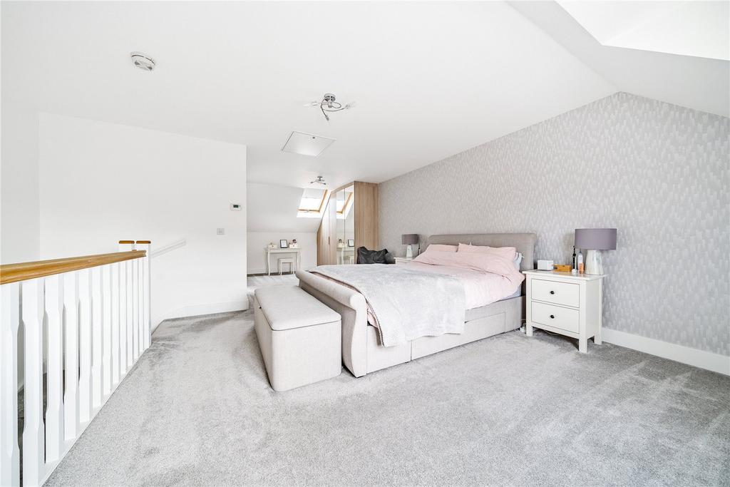 Kingsman Drive, Botley, Southampton... 3 bed semidetached house £435,000