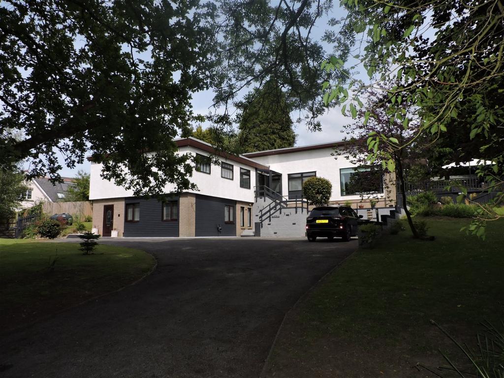 Brynmawr Avenue, Ammanford, SA18 7 bed detached house £475,000