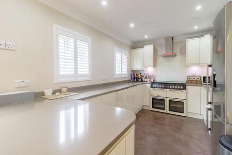 34 Ancaster Crescent, New Malden, KT3 6BE