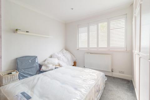 34 Ancaster Crescent, New Malden, KT3 6BE