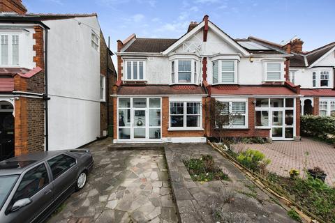 5 Malden Hill Gardens, New Malden, KT3 4HS