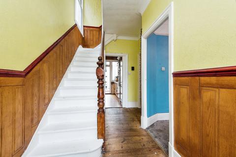 5 Malden Hill Gardens, New Malden, KT3 4HS