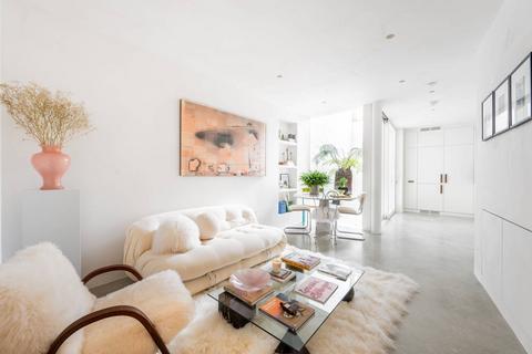 2 bedroom flat for sale - Golborne Road, North Kensington, London, W10