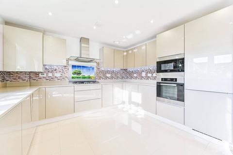 4 Cunningham Drive, Ickenham, Uxbridge, UB10 8FL