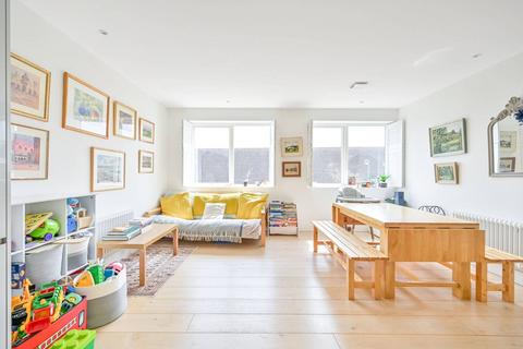 Flat 7, 2 Bardolph Road, Richmond, TW9 2AE