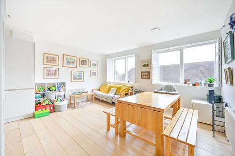 Flat 7, 2 Bardolph Road, Richmond, TW9 2AE