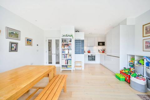 Flat 7, 2 Bardolph Road, Richmond, TW9 2AE