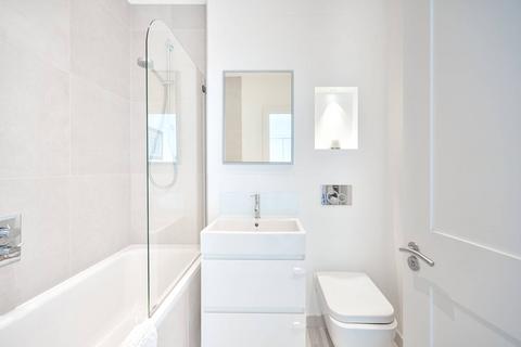 Flat 7, 2 Bardolph Road, Richmond, TW9 2AE