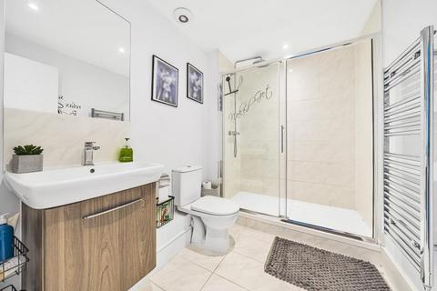 1 bedroom flat for sale, Slough,  Berkshire,  SL1